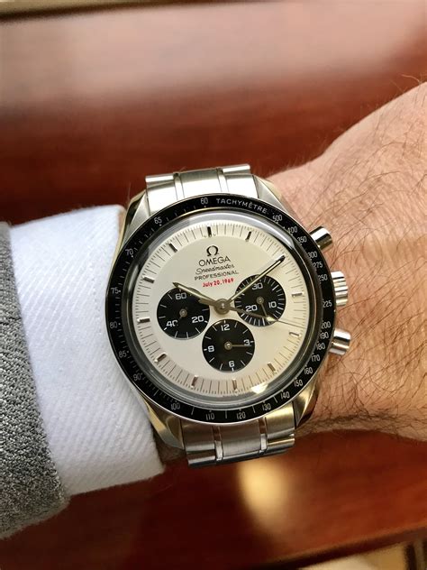 apollo 11 speedmaster watch.